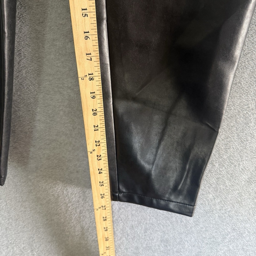 Aritzia WILFRED Modern Cargo Pants Black Vegan Leather High Waist Button Size 00 - Picture 9 of 14